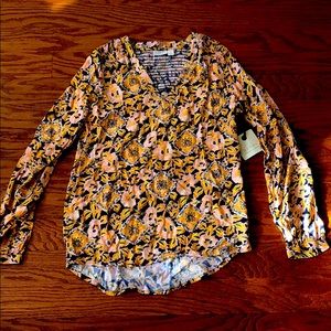 Hinge top